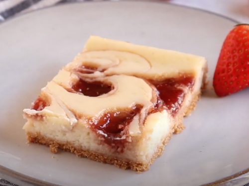 Strawberry Swirl Cheesecake Oatmeal Cookie Bars Recipe